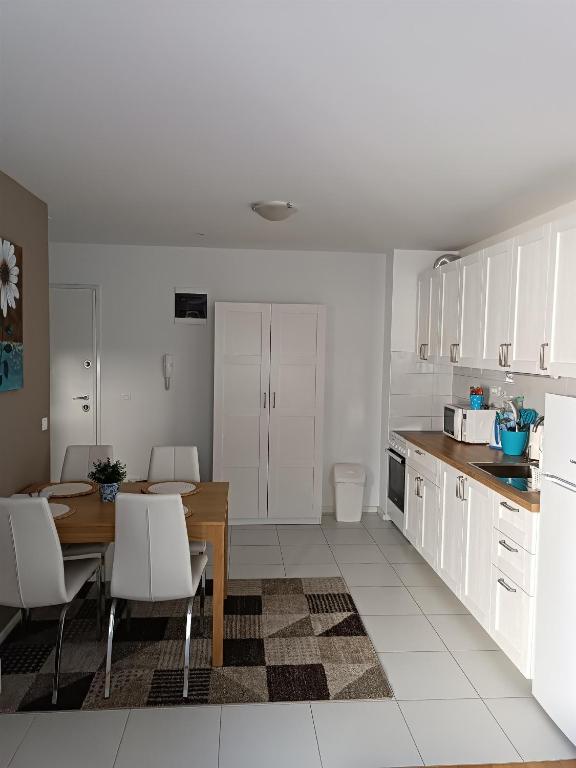Kuchyňa alebo kuchynka v ubytovaní Apartment Matmar