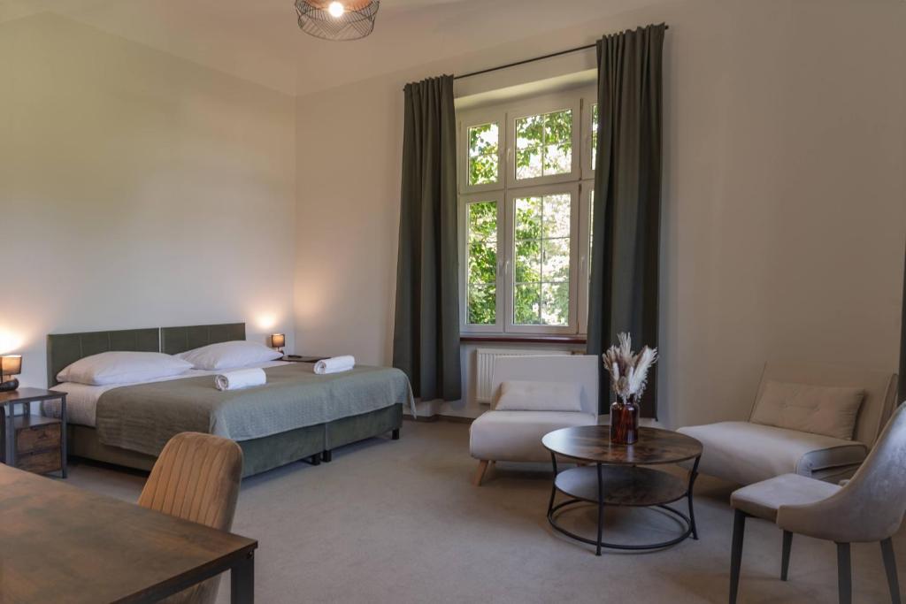 Zamek Nowęcin - Habitación Familiar De Lujo