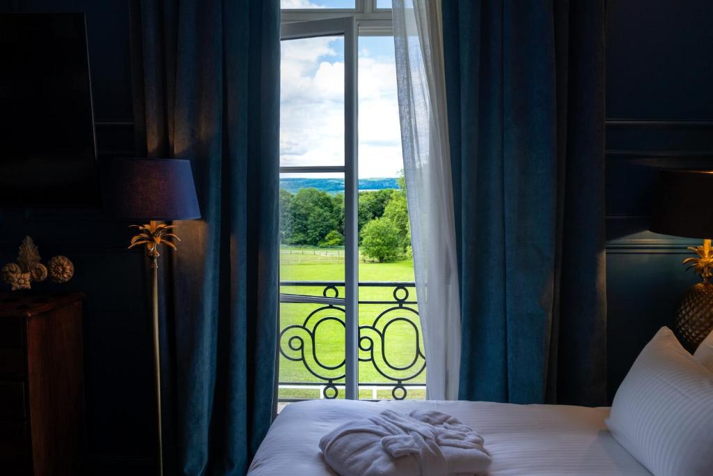 Hôtel Demeures de Campagne Domaine de Maffliers - Paris Val-d'Oise - Deluxe Room In The Castle With Domain View