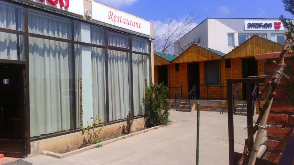 Budova, kde se hotel nachází