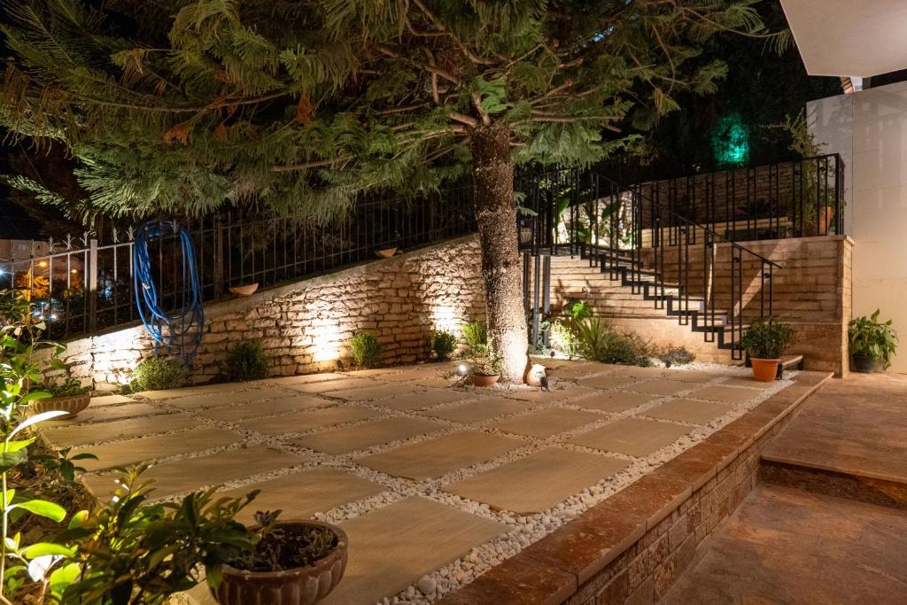 Zahrada ubytování Kamara Rooms