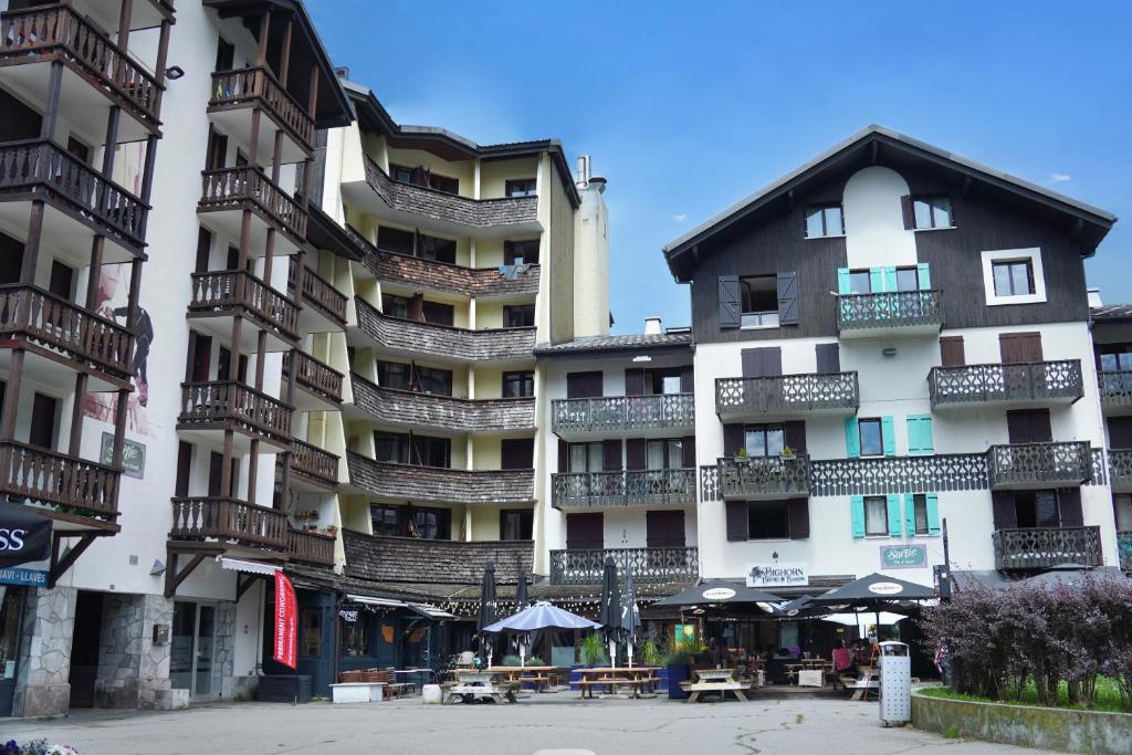 Budova, v ktorej sa apartmán nachádza