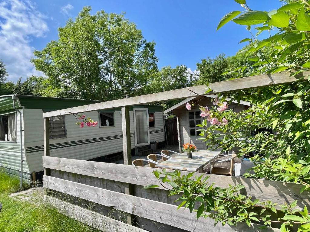 Gallery image of Mobile Home Holle Poarte Makkum in Makkum