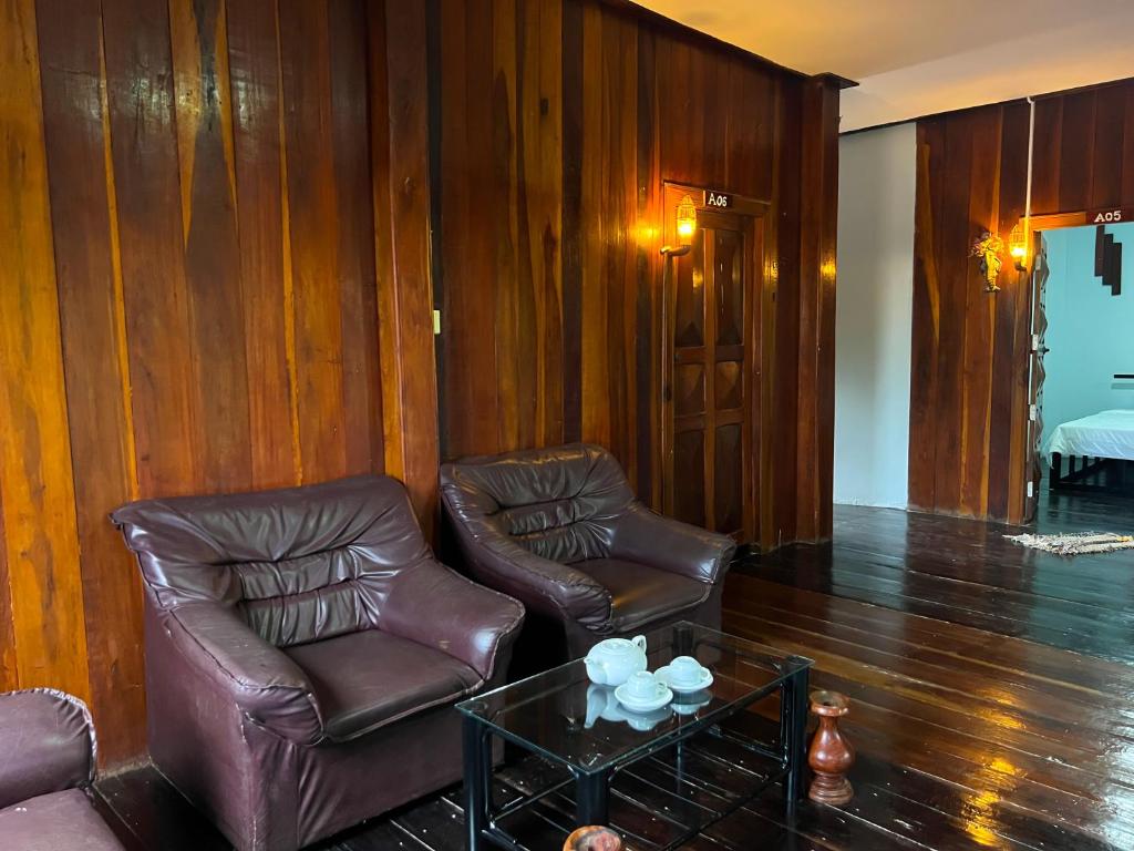 Posezení v ubytování Lotus Blanc Homestay Villa