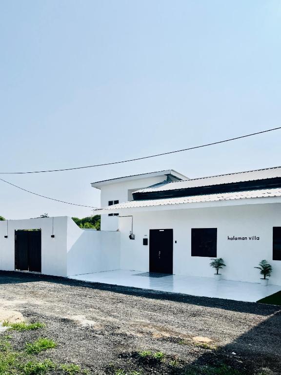 Budova, kde se vila nachází