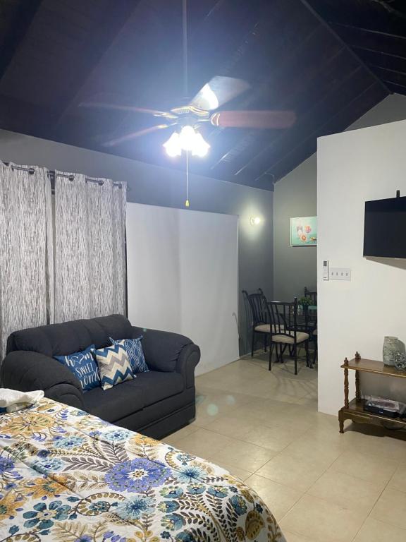 Un lugar para sentarse en Haven Escape near Montego Bay