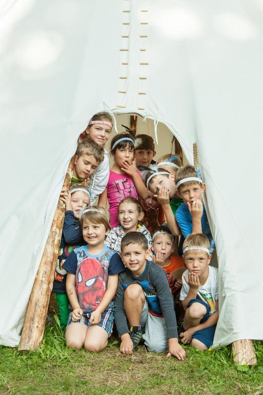 Děti v ubytování Youth Hostel Proteus Postojna