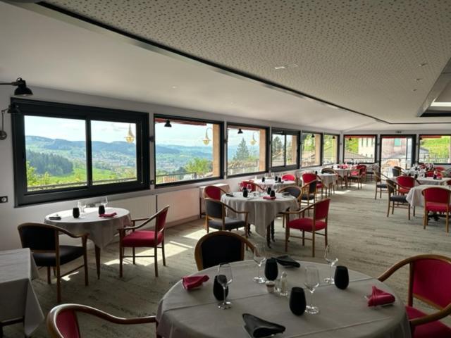 Restaurace v ubytování Le Bel Vue