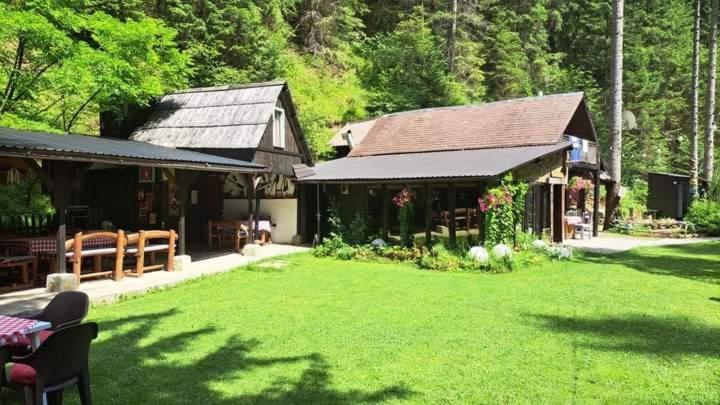 Zahrada ubytování Sastanci-Grahovaca