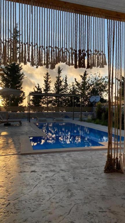 Bazén v ubytovaní Zephyros Villas - Agios Nikitas alebo v jeho blízkosti