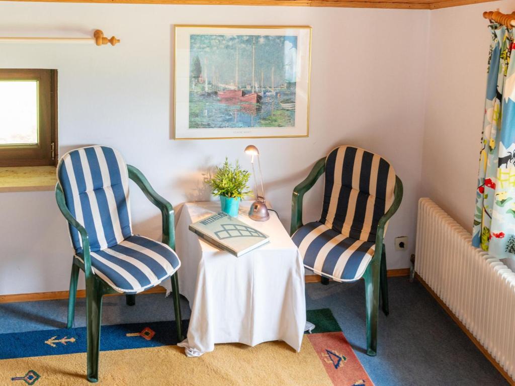 Posezení v ubytování Beautiful holiday home in Attersee with garden