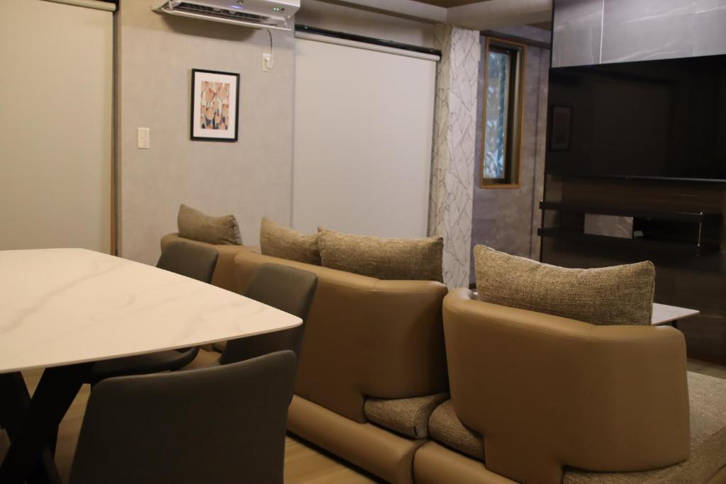 Χώρος καθιστικού στο ritomaru rooms hakata hakozaki