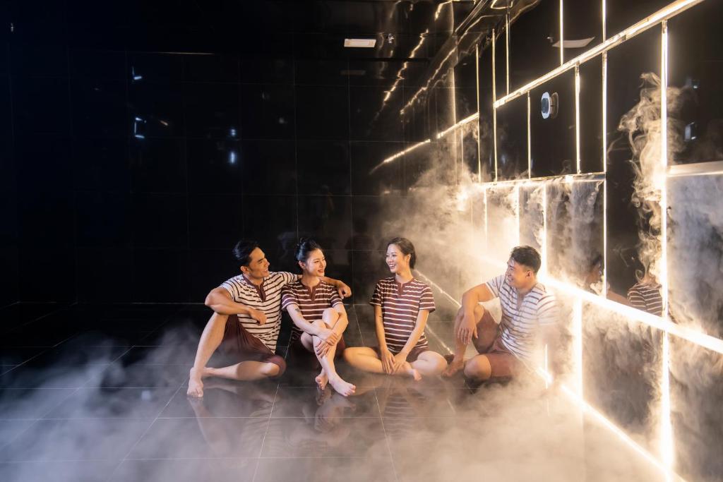 Phòng Deluxe Giường Cỡ King Nhìn Ra Đại Dương- Bữa Sáng + Miễn Phí Sử Dụng Jjimjilbang