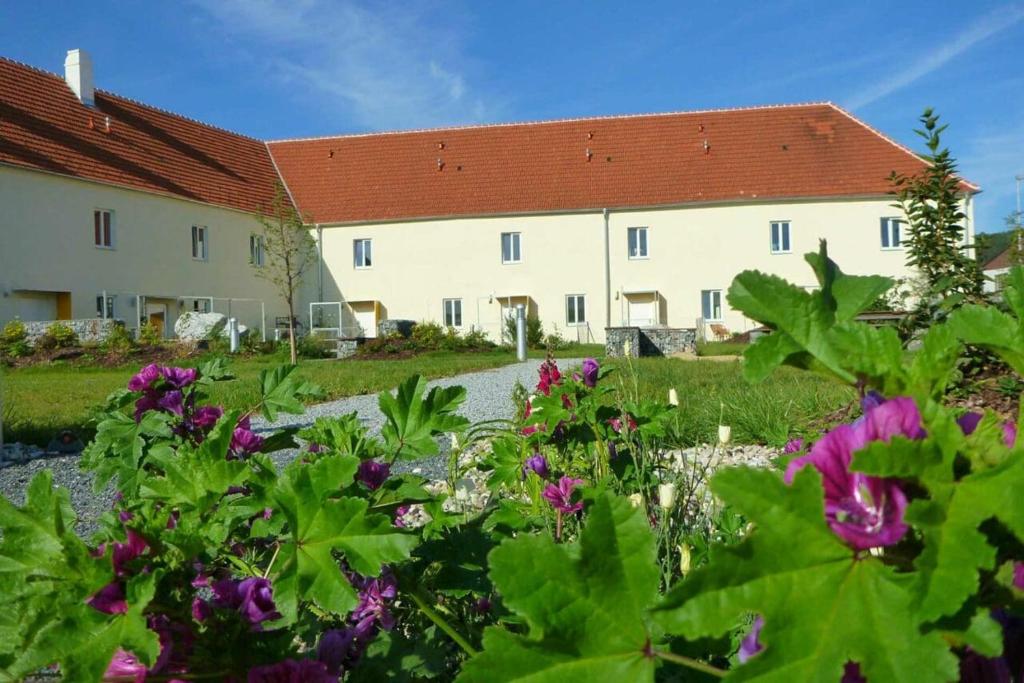 Zahrada ubytování Ferienwohnungen im Kloster