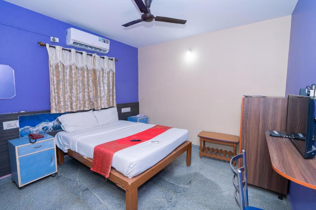 Hotel Natasha Regency Bangalore Airport - Standard Queen Room