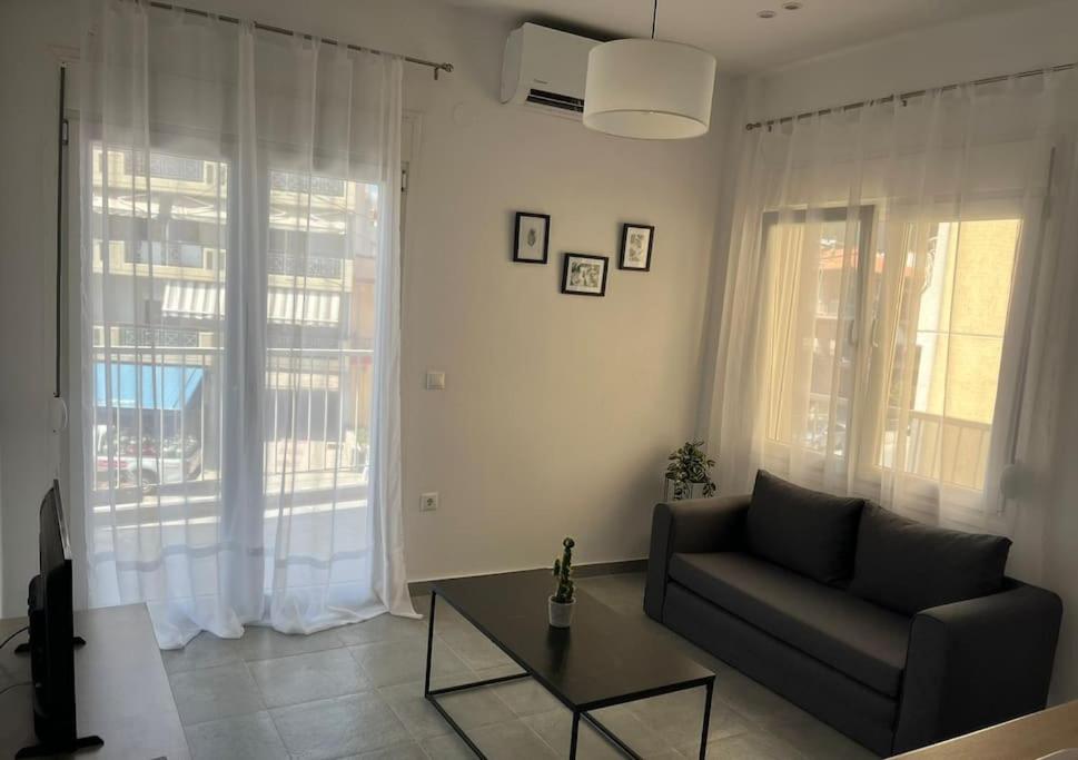 Χώρος καθιστικού στο HomeBak Hospitality