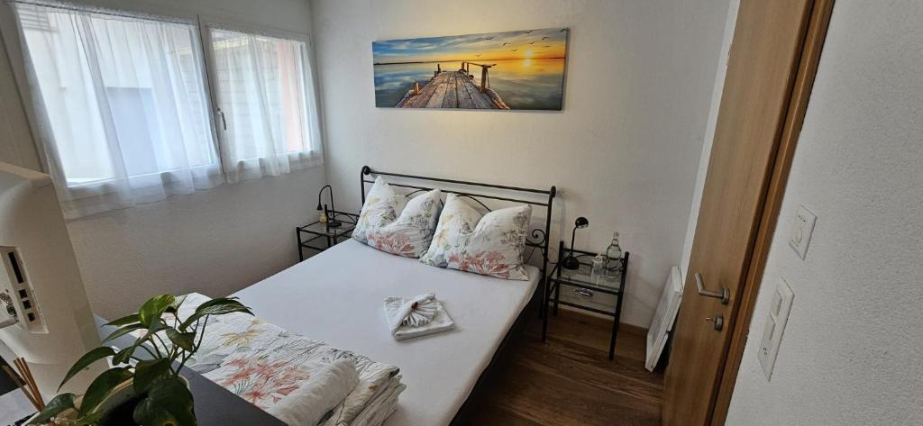 Postel nebo postele na pokoji v ubytování Private Etage 5 Min vom Bahnhof - Parken - Küche - Netflix