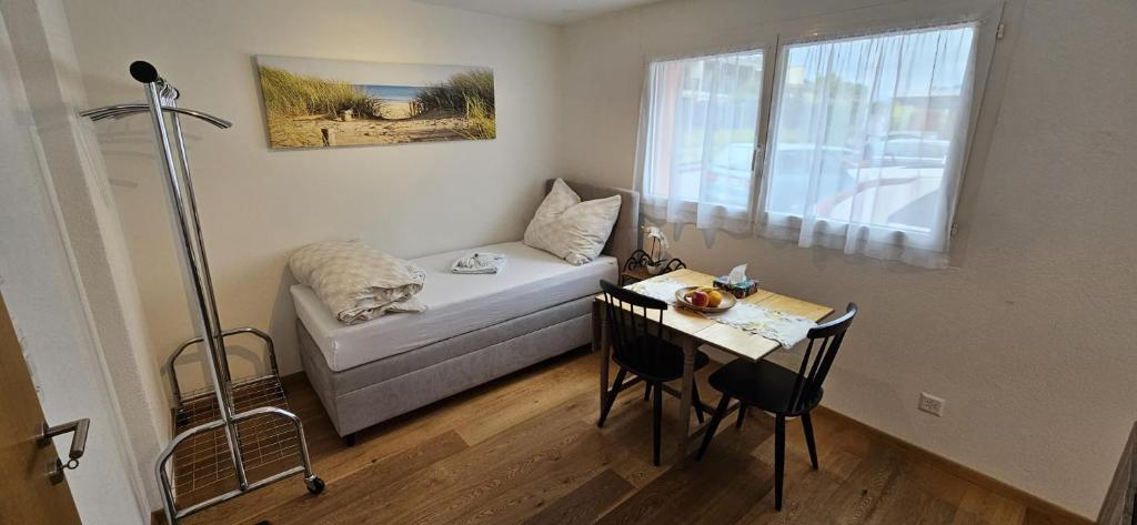 Postel nebo postele na pokoji v ubytování Private Etage 5 Min vom Bahnhof - Parken - Küche - Netflix