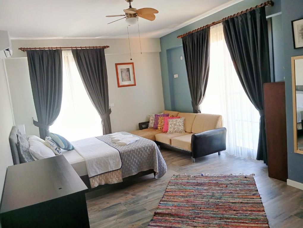 Postel nebo postele na pokoji v ubytování mila's home