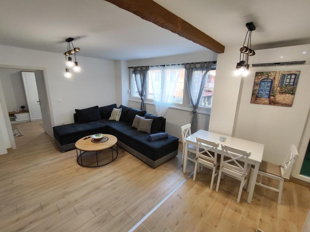 Apartment Seafront Luna Zadar