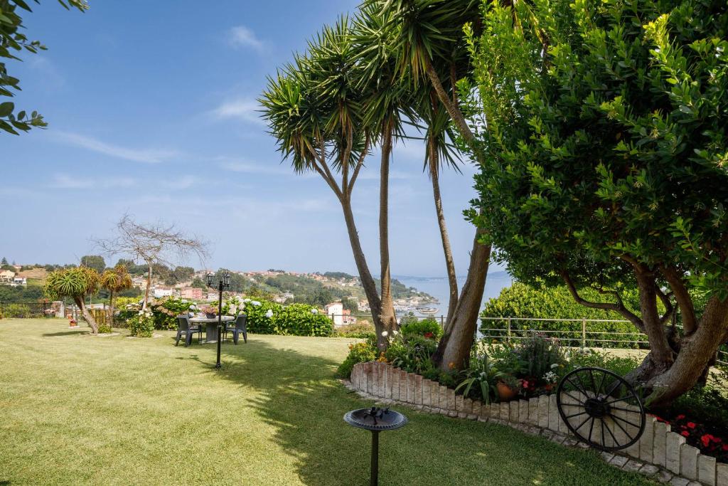 A garden outside Casa Nueva de Bueu