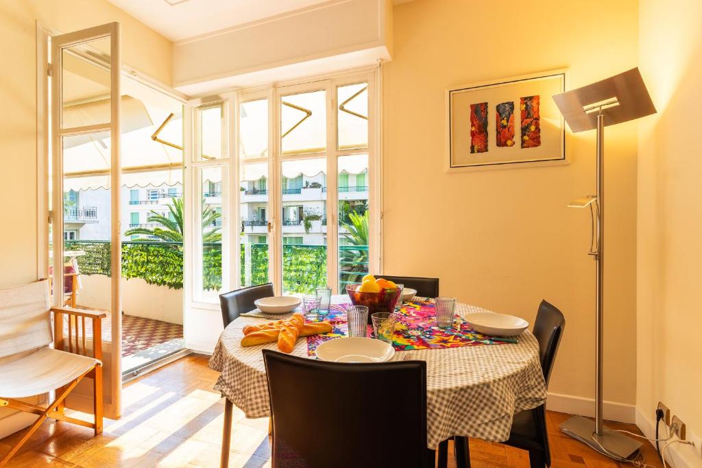 LE CAPITOL 2 AP4421 By Riviera Holiday Homes