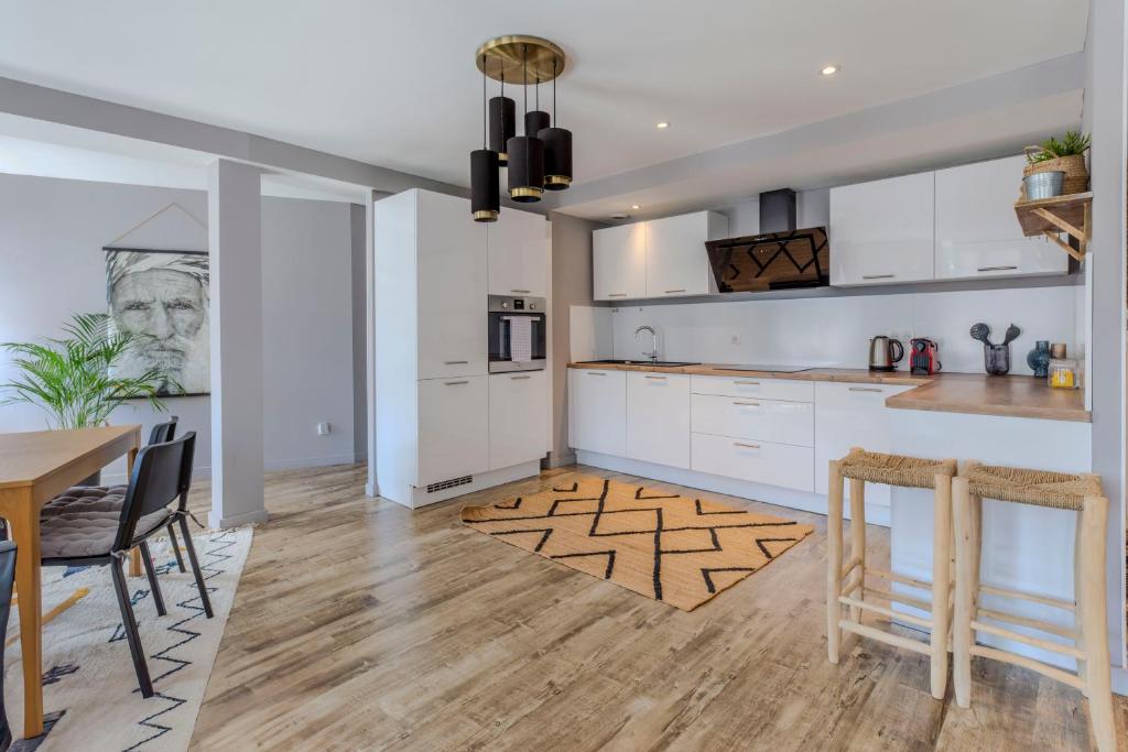 Travel Homes - CityStar - Espace et Confort en plein centre, sur-équipé – photo 11