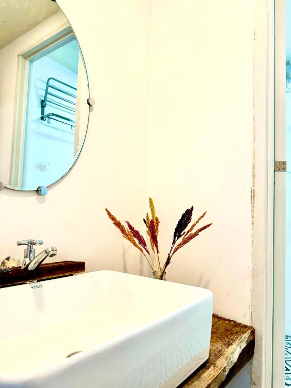 Koupelna v ubytování Mayad El Nido Hostel