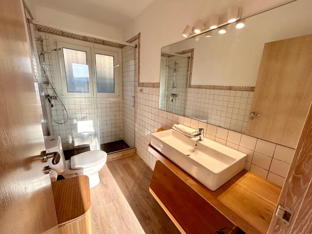 Kúpeľňa v ubytovaní Casa amb piscina i jardí a Palamós per 6 persones