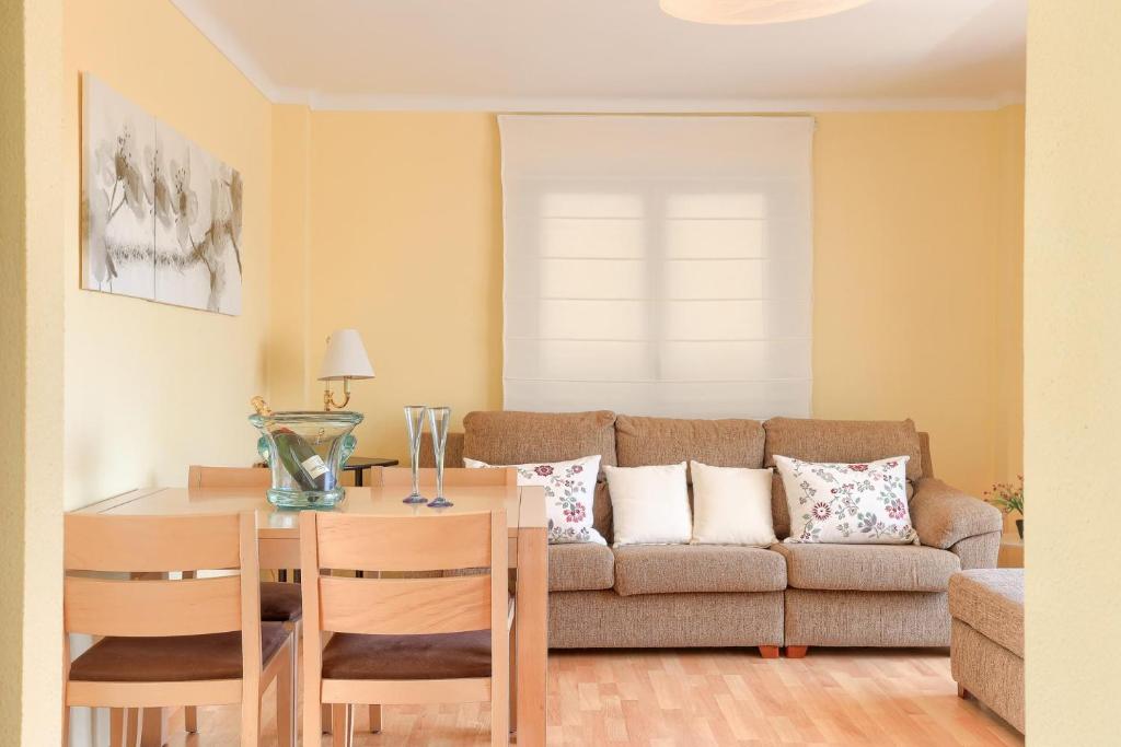 Posedenie v ubytovaní Apartamento Rosa 16 by Rentallorca