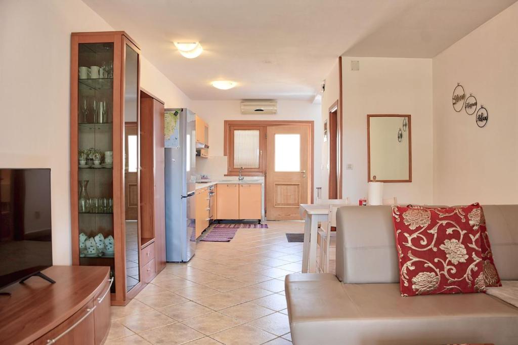 Posezení v ubytování Vabriga Family Apartment with Pool