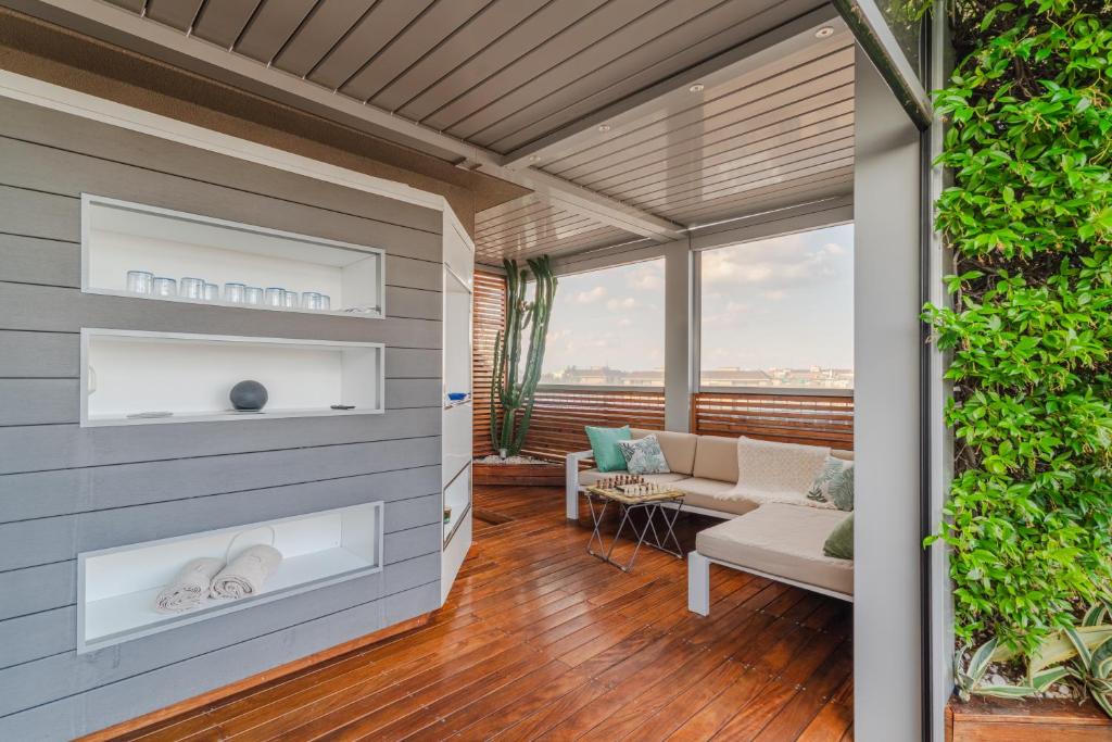 Fiftyfive-one Zuretti - Resim 11