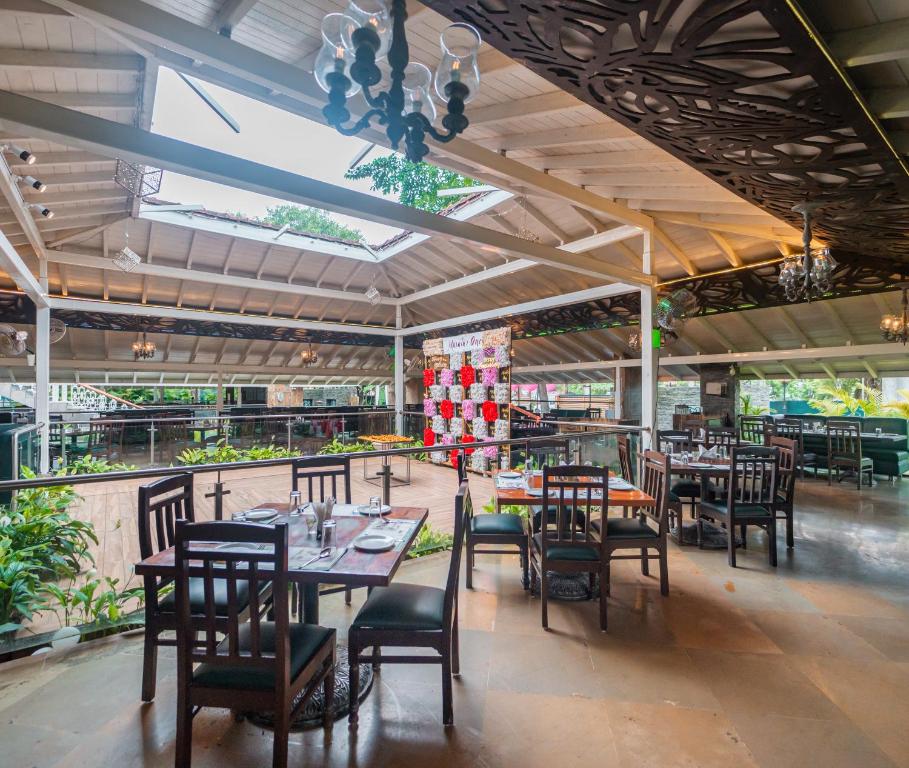 Restaurace v ubytování Treebo Sai Rekha Inn