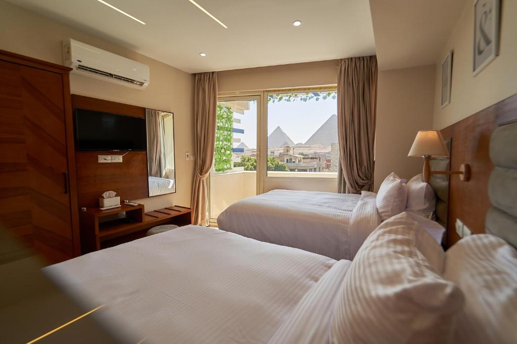 prestige pyramids INN - 2