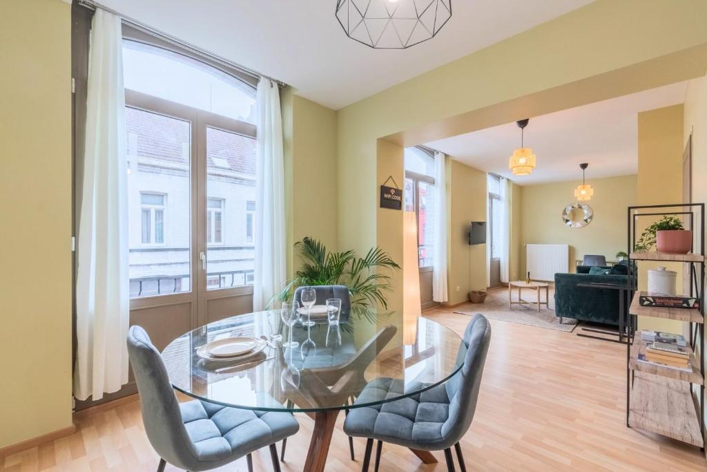 Posezení v ubytování Bright 1 bedroom apartment, close to city center