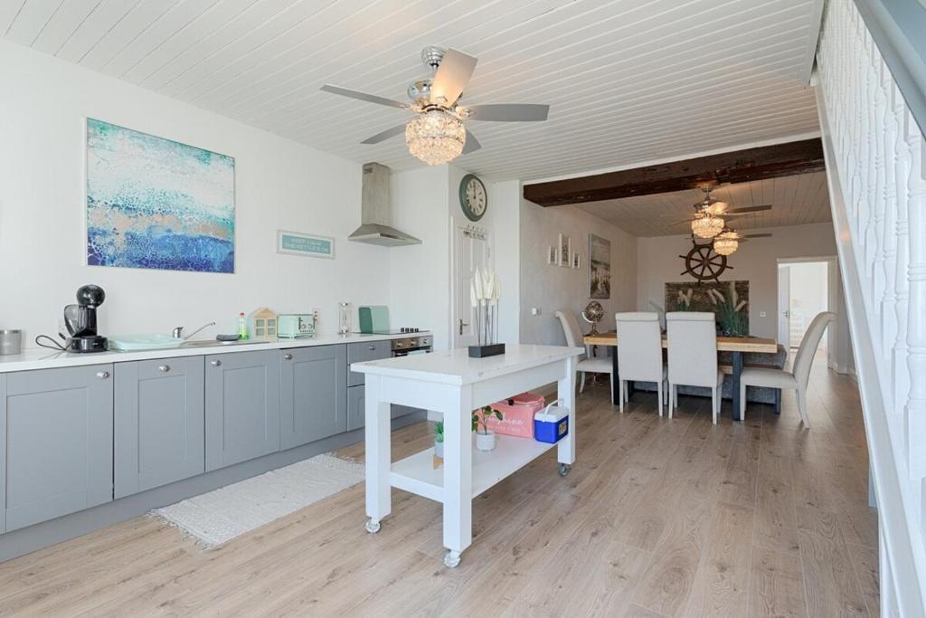 Fotografie z fotogalerie ubytování Holland House No2 v destinaci Liscannor