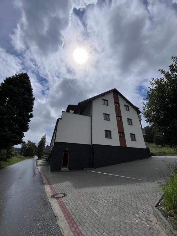 Budova, kde se apartmán nachází