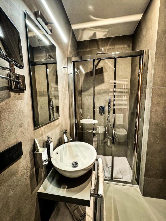 J Maluni City Hotel - Resim 14