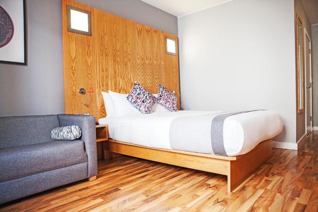 Ramada by Wyndham Belfast - Resim 33