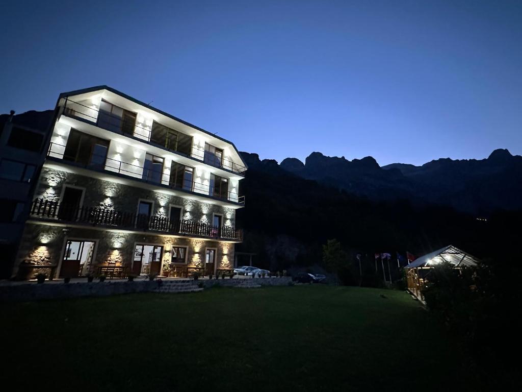 Nespecifikovaný výhled na hory nebo výhled na hory při pohledu z bed and breakfast