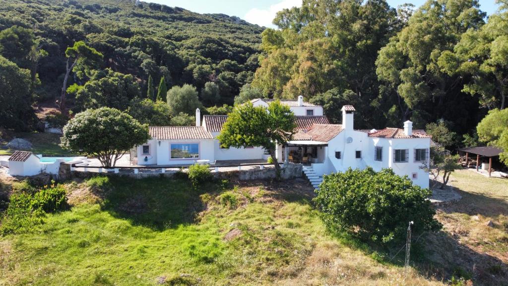 Naturlandskabet i nærheden af villaen