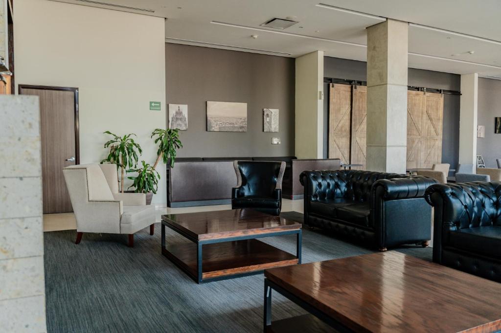 Posezení v ubytování Hampton Inn By Hilton Celaya