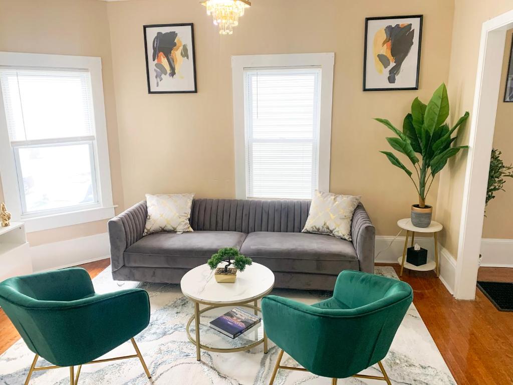 Gallery image of The Freedom HOME from HOME in New Bedford