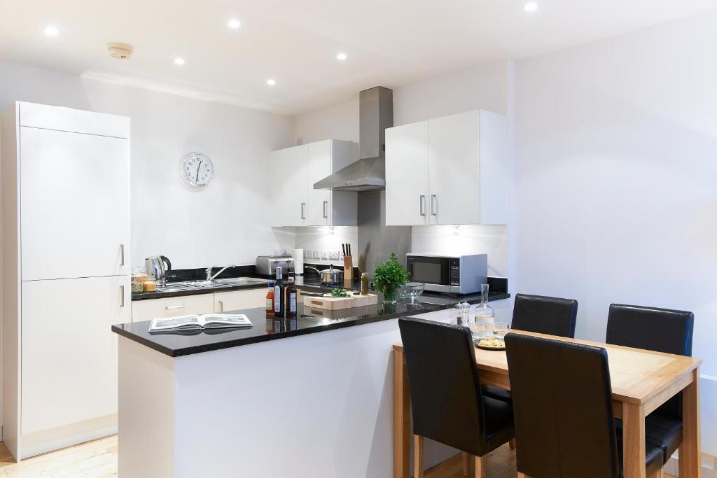 Watford Centre - Luxury Penthouse - 