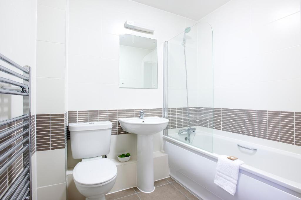Watford Centre - Luxury Penthouse - Two-Bedroom Apartment