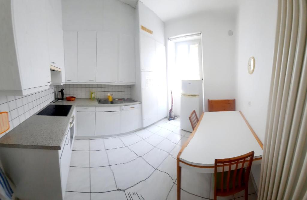 Ampie camere Locarno - Resim 22