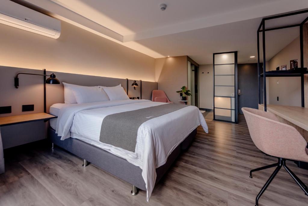 Lettera Hotel - 