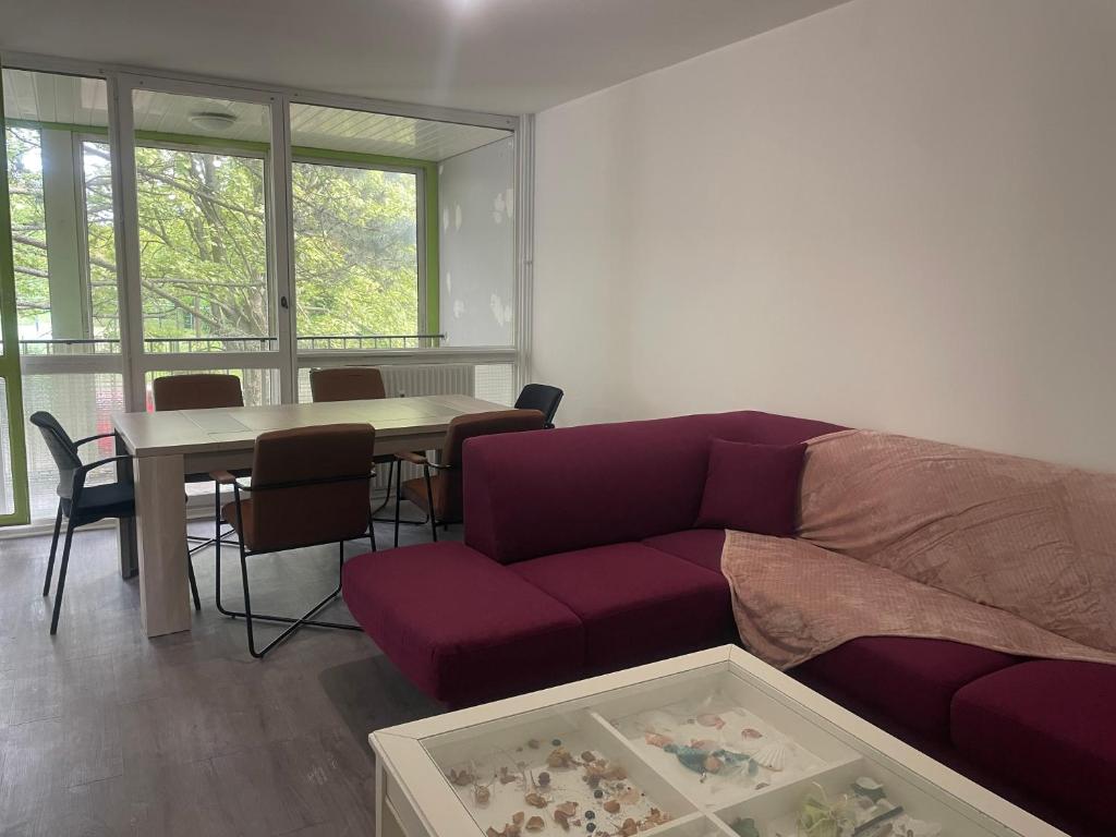 Χώρος καθιστικού στο Paisible appartement