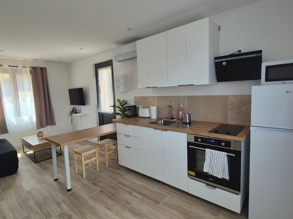 Photo de la galerie de l'établissement La Cadière d'Azur, calme et bien situé, à La Cadière-dʼAzur