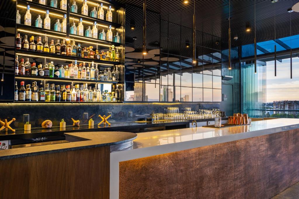 Lounge nebo bar v ubytování voco Guadalajara Neruda by IHG